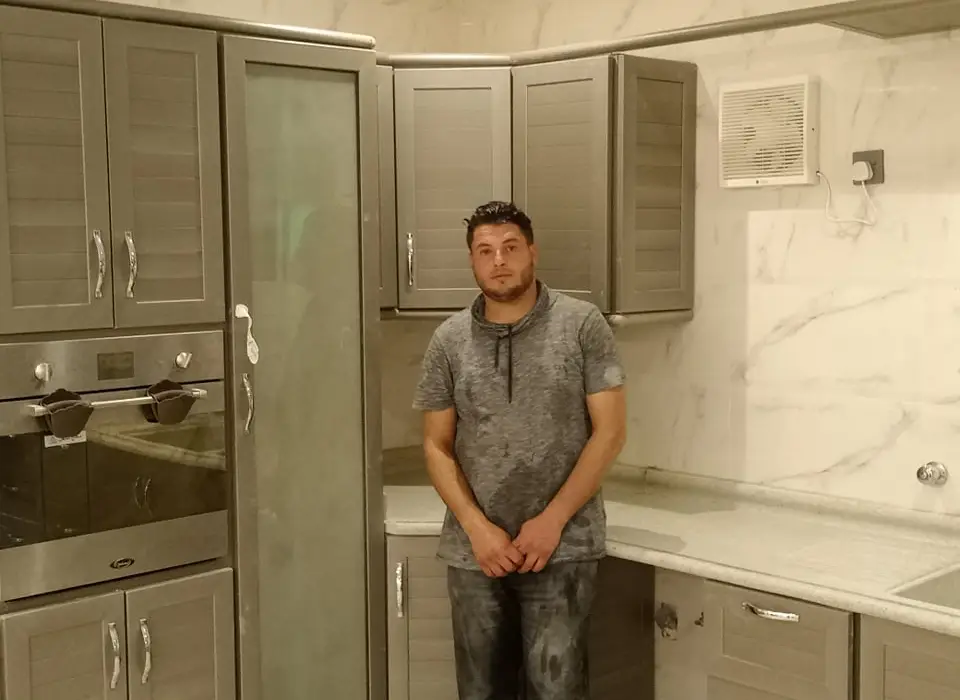 فني مطابخ في حي السبيل